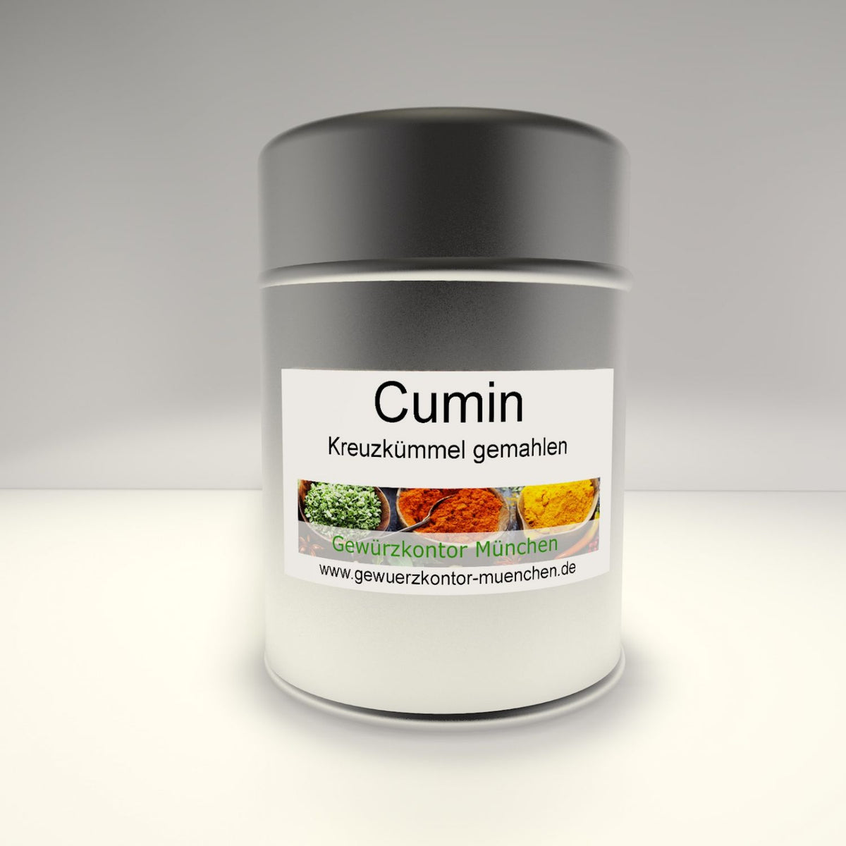 Cumin-gemahlen-im-Streuer